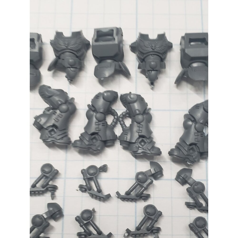 Warhammer 40k Space Marine Bits Primaris Inceptor Gravis Armor Torso Legs x3 Set - Picture 3 of 4